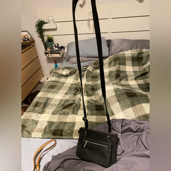 Roots 73 crossbody bag black with two main pockets and two small pockets - Picture 3 of 6